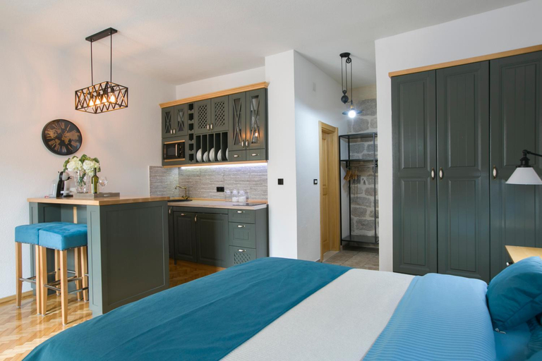 Bedroom 2, P.S. Cattaro Apartment
