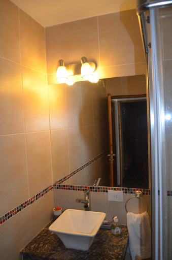 Bathroom 2, Altos Del Molino, Futaleufú