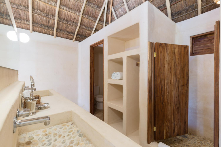 Bathroom 3, Hotel CasaBakal - A pie de Laguna - Bacalar, Othón P. Blanco