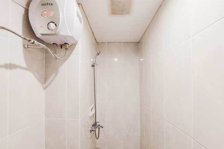Bathroom 5, Nice And Cozy Living 2Br Serpong Garden Apartment, Tangerang