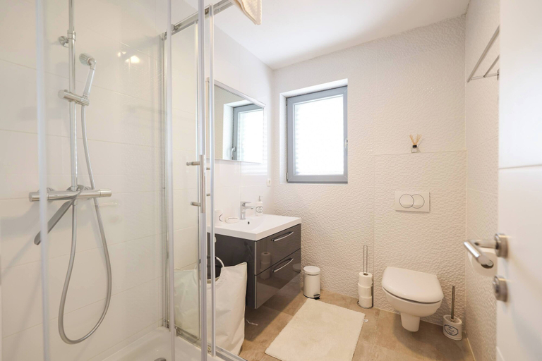 Bathroom 4, Villa Olive Garden Apartments, Sukošan