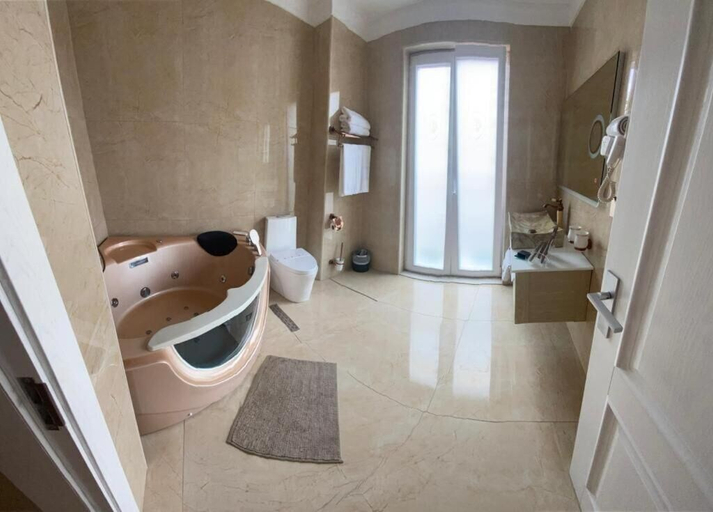 Bathroom 3, Vila Brais, Durrësit