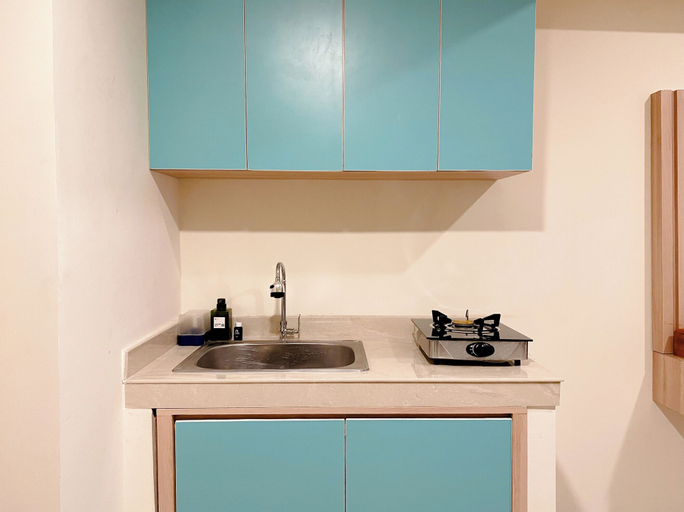 Private kitchen 5, Homey And Clean Apartment With 2Br At Meikarta, Cikarang