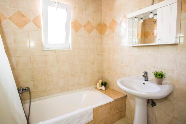 1, Villa Saradari, Crete