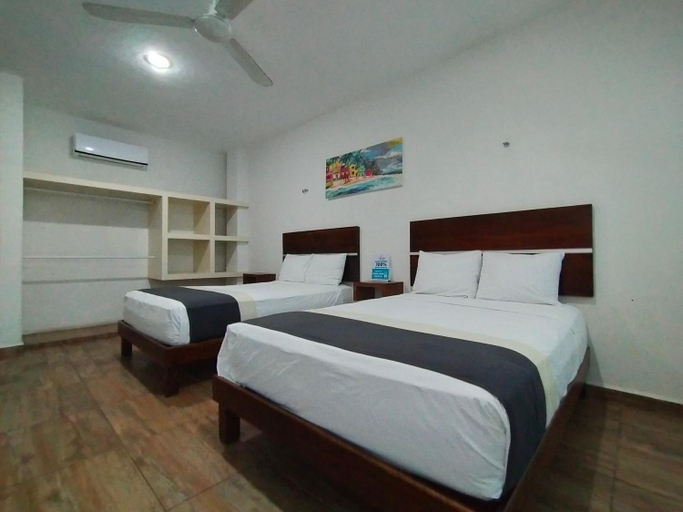 Others 4, Jose y Glendy Hotel, Progreso