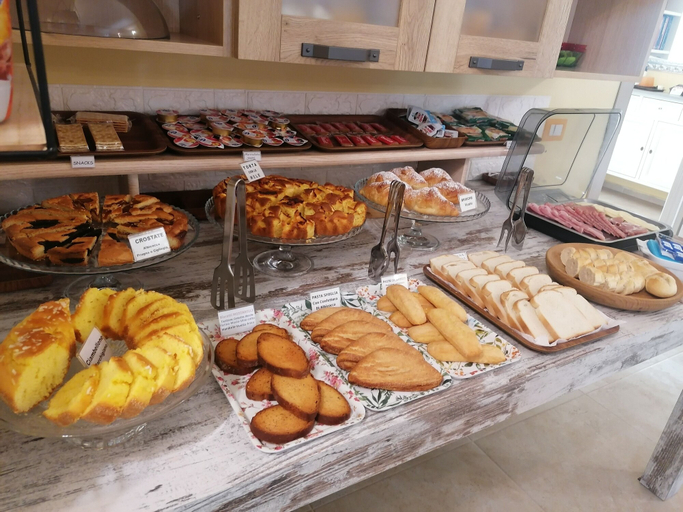 Breakfast buffet 5, Borgo Pratole Country House, Macerata