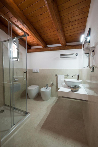 Others 3, Charme B&B Dimora Quarta, Lecce