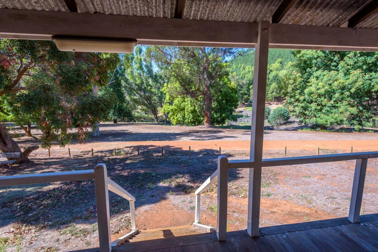 Others 5, Lewana Cottages, Donnybrook-Balingup