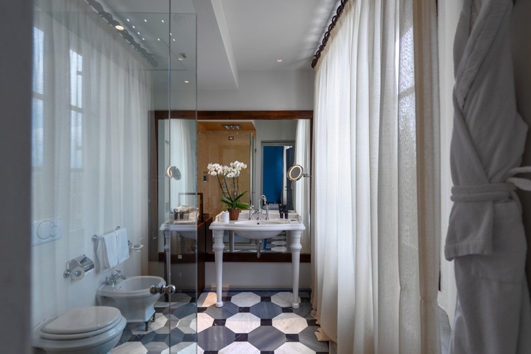 Bathroom 5