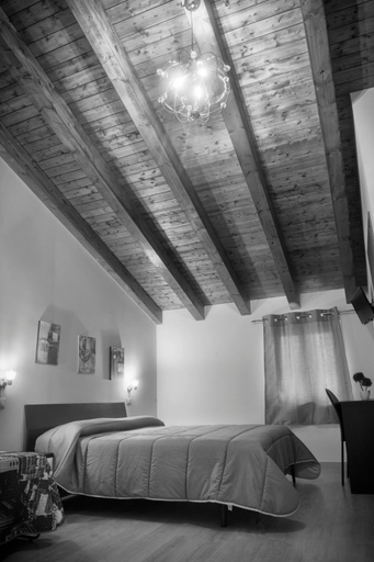 Others 4, Asaro Camere, Agrigento