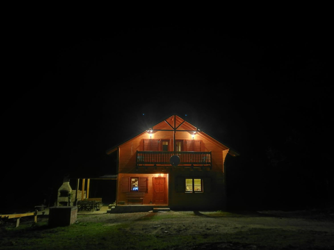 Others 5, Chalet by the river, Valiug