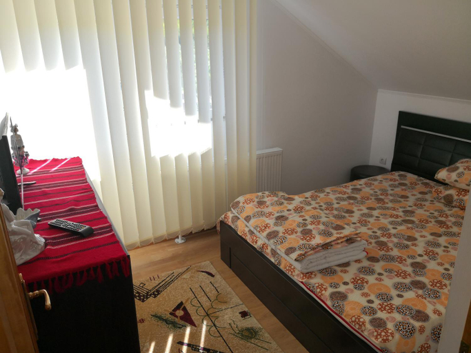 Bedroom 2, Casa de vacanta Laurentiu, Calimanesti