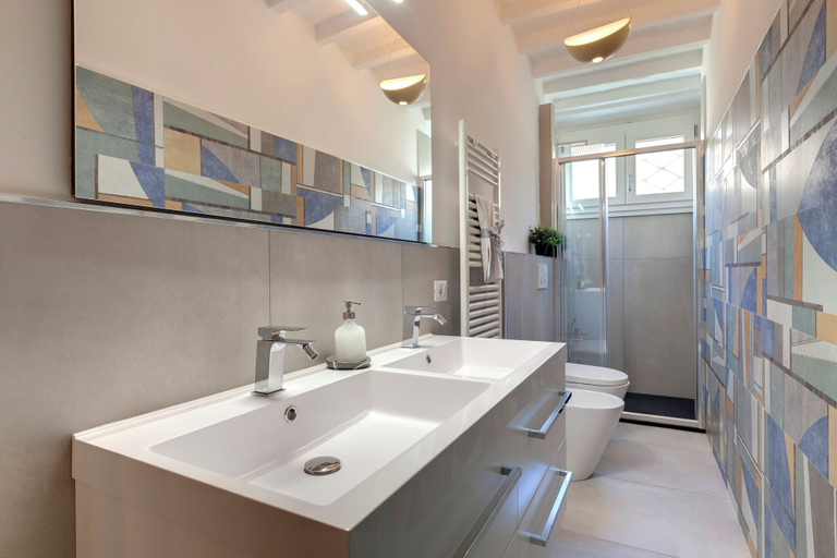 Bathroom 4, Mamo Florence - Del Guanto Apartment, Florence