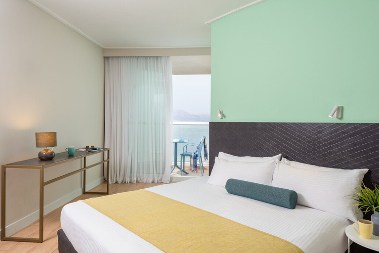 Bedroom 2, Leonardo Club Hotel Dead Sea