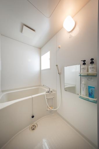 Bathroom 2, 3LDK DENCHI - Private Stay in Central Matsuyama, Matsuyama
