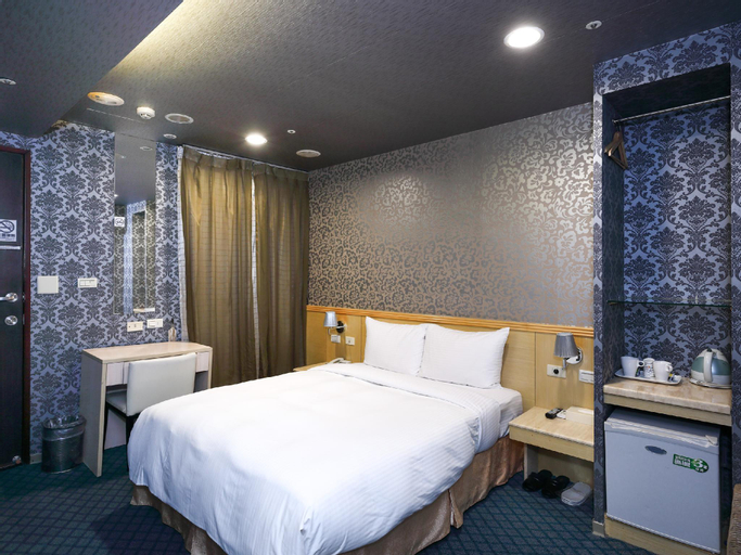 Bedroom 8