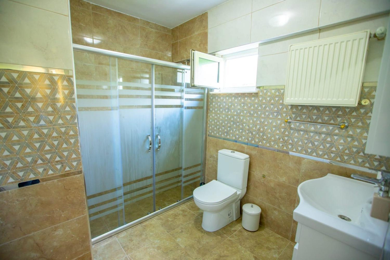 Bathroom, The Doctor's House, Izmit