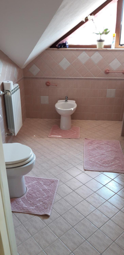 Bathroom 3, Il Gabbiano, Carbonia-Iglesias