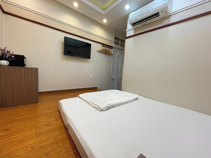 Bedroom 3, Good For You Hotel, District 2