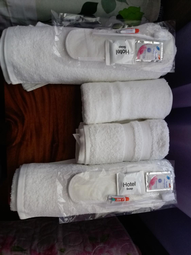 Others 5, Areni Tavern-B&B