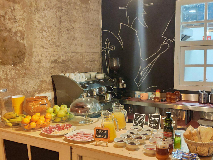 Food & Drinks, DORMERO Albergue Hidalgos Hospital de Orbigo, León