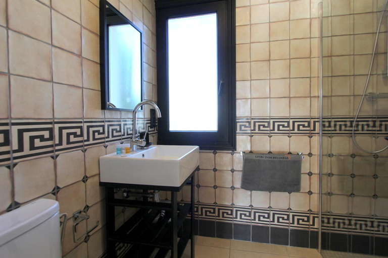 Bathroom 4, LEON INMO Villa Royal - 10500, Girona