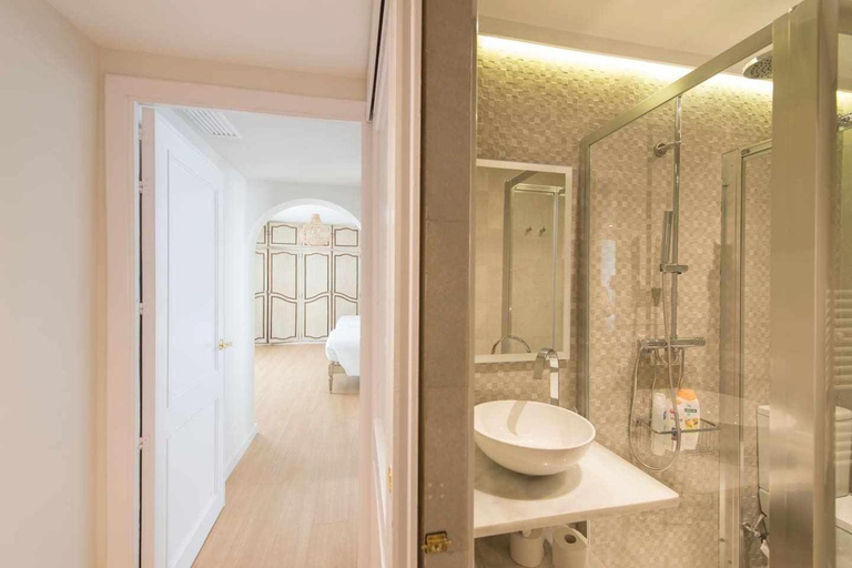 Bathroom, Luxe Castelar 19, Sevilla