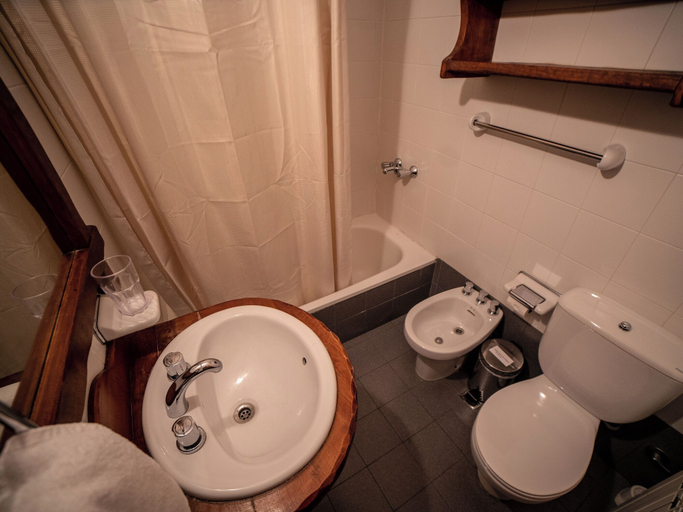Bathroom 3