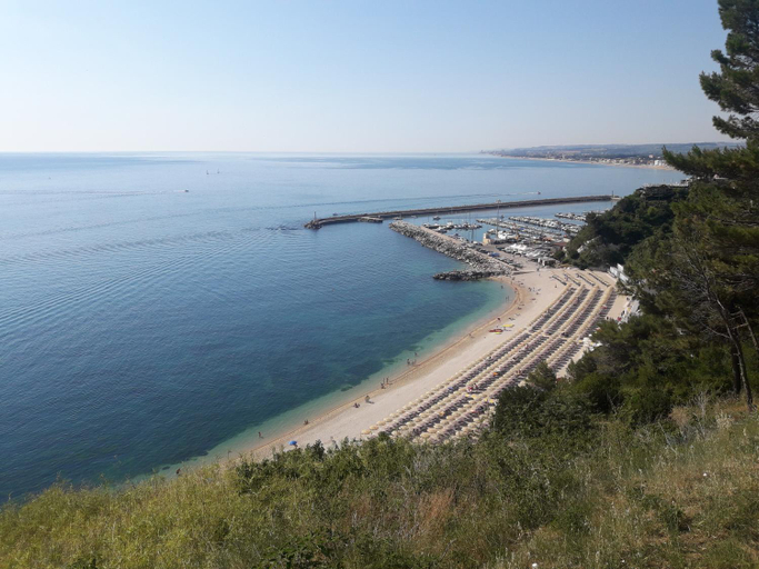 Food & Drinks 4, Viverenumana, Ancona