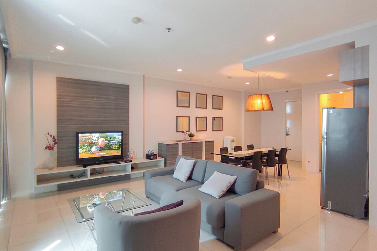 Living area, Wonderful And Relaxing 3Br At The Via And The Vue Apartment, Surabaya