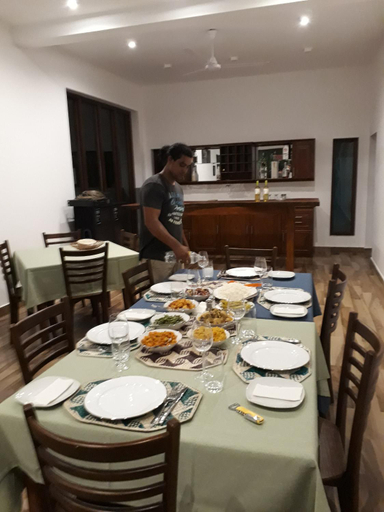 Food & Drinks 4, Aliya Lanka, Beruwala
