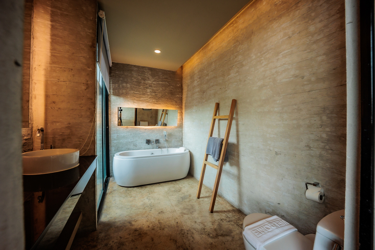 Bathroom 4, Sea Two Pool Villa Resort Pattaya, Pattaya