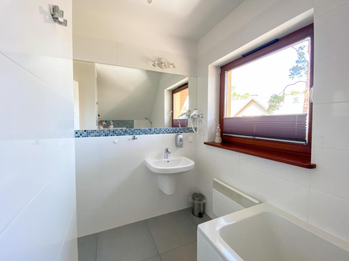 3, Villa Zlote Wydmy, Kamień