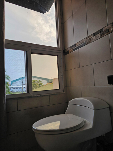 Bathroom, HK Group Hotel, La Ceiba