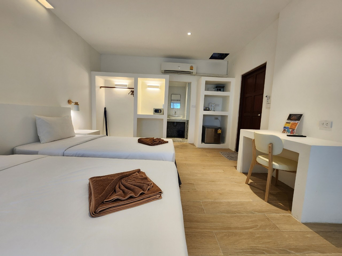 Bedroom 25