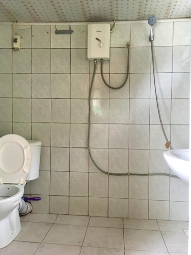 Bathroom 3, House in Gonio-Kvariati economy class, Batumi