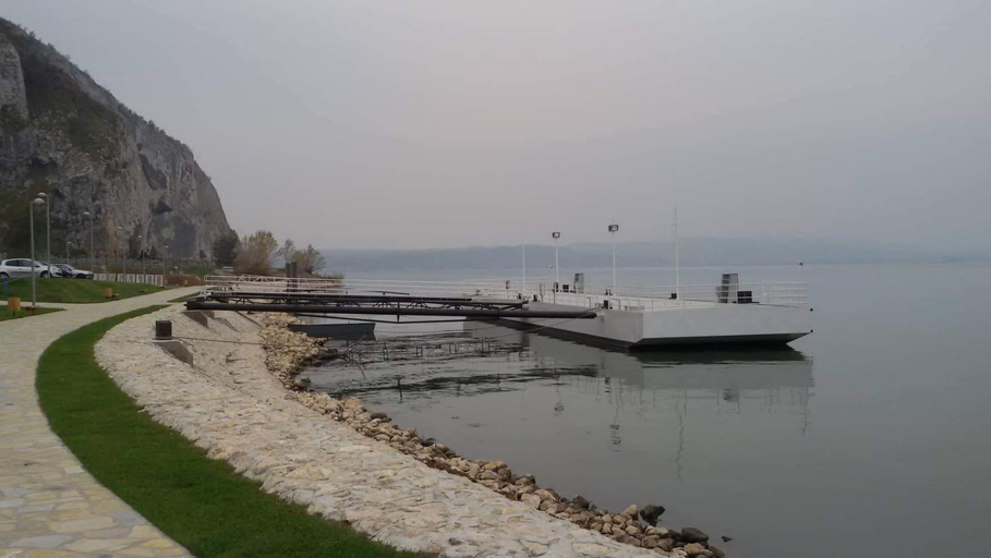 Others 5, Sobe Seka, Golubac