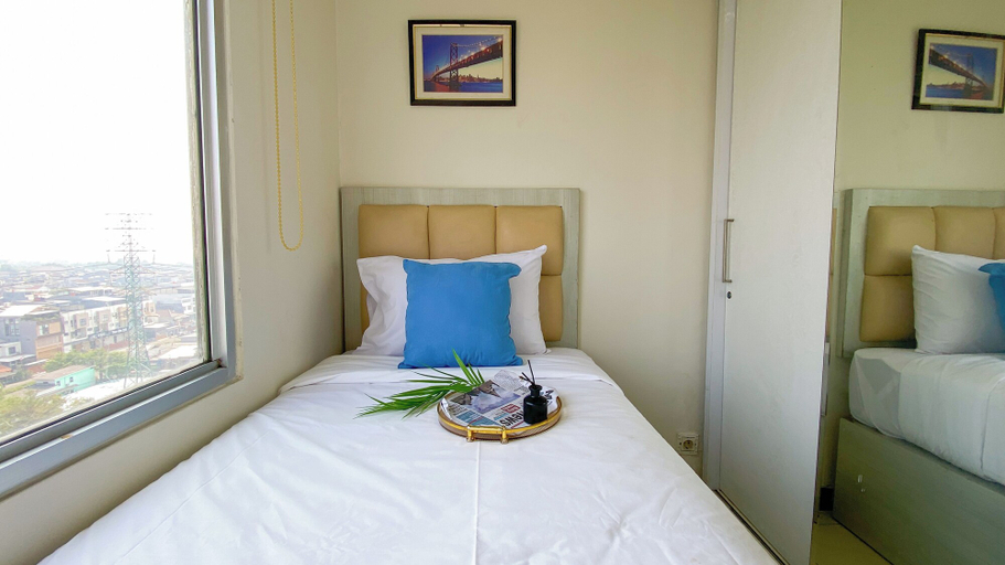 Bedroom 2, Spacious And Homey 3Br At Green Bay Pluit Apartment, North Jakarta