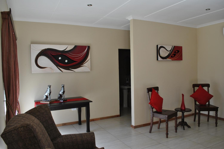 Public Area, Amaris Guesthouse, Ngaka Modiri Molema