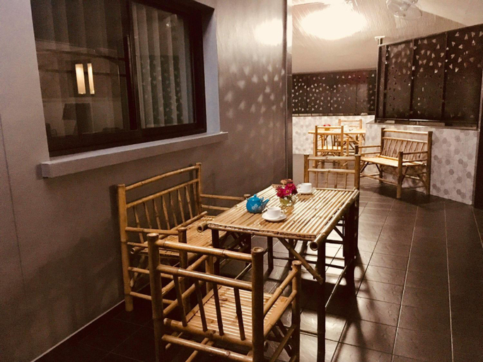 Others 5, La Plume, Muang Rayong