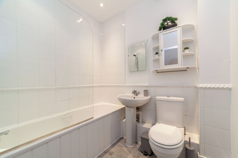 Bathroom 3, The Hackney Apartment, London