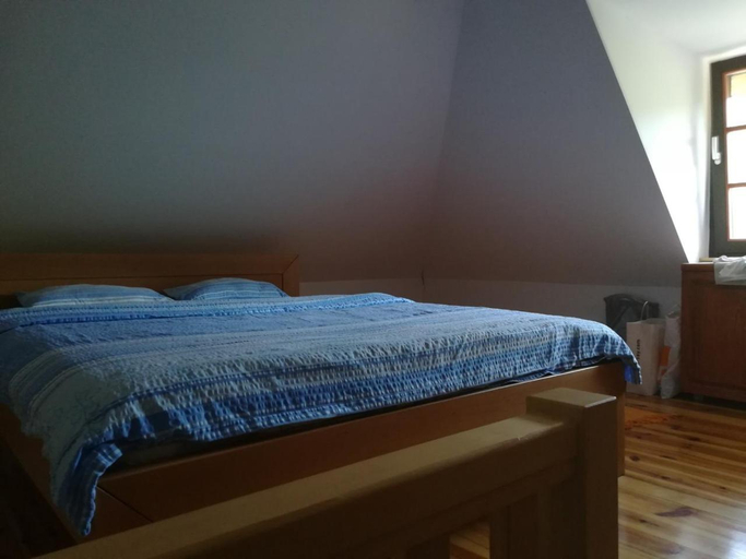Bedroom, Brvnara na obali reke Drine, Bajina Bašta