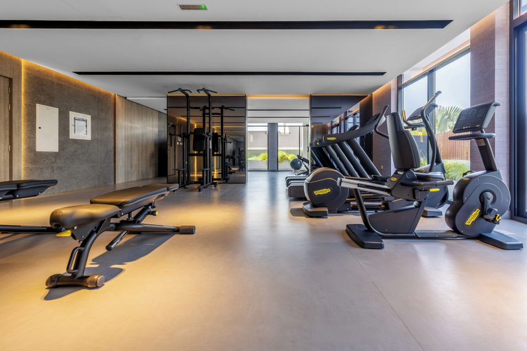Gym 3, Waves - Elegant Oxford 212 Studio in JVC with City Views, Dubai