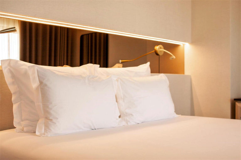 Bedroom 28