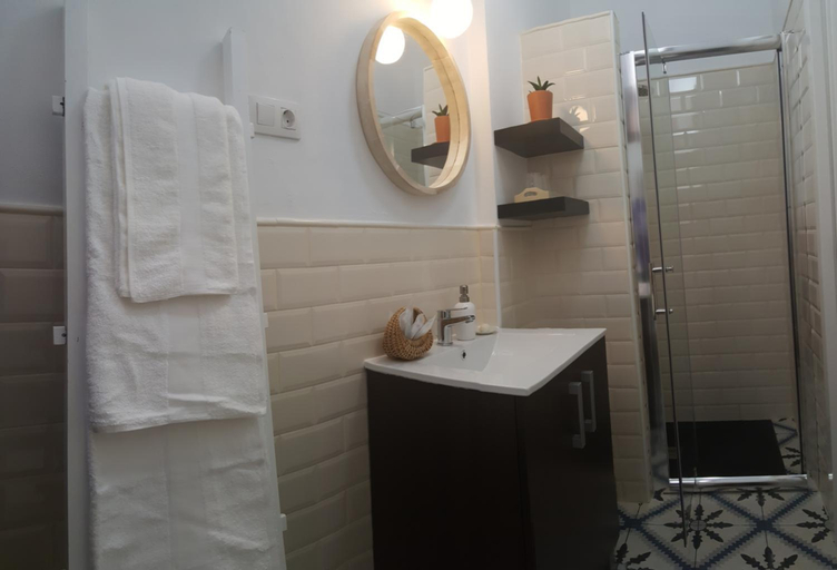 Bathroom 1, Los Canaritos, Las Palmas