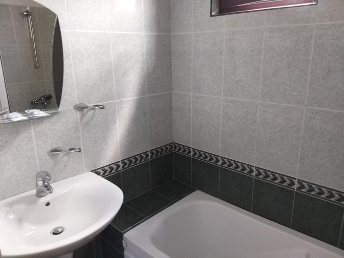 Bathroom 2, ХОТЕЛ НИК, Asenovgrad