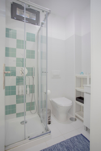 Bathroom 3, Liiiving in Porto I Bright Light Studio, Porto