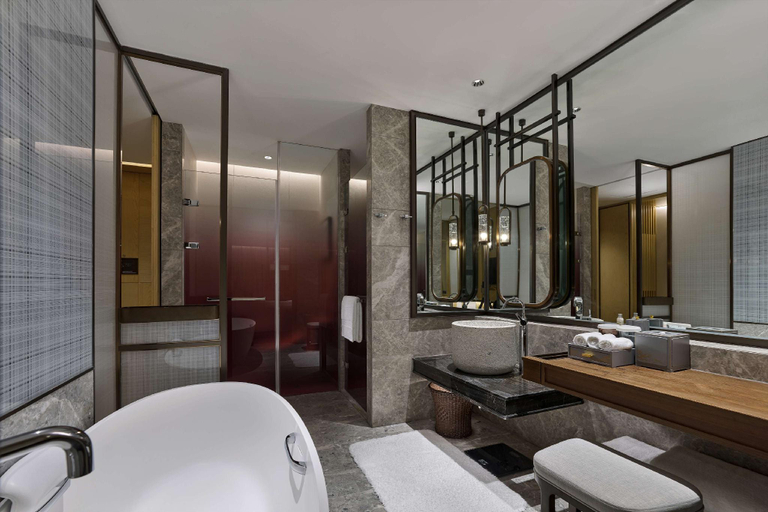 Bathroom 18