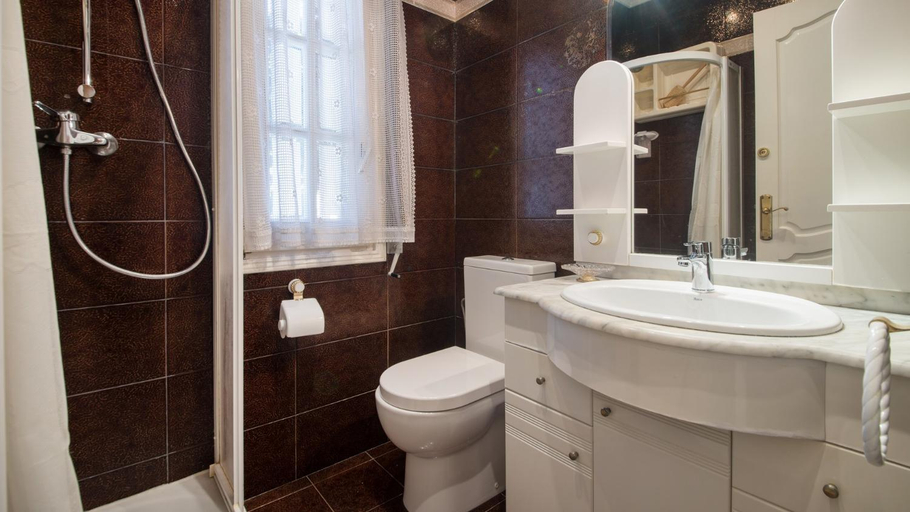 Bathroom 2, R60 Casa Sendo, Tarragona