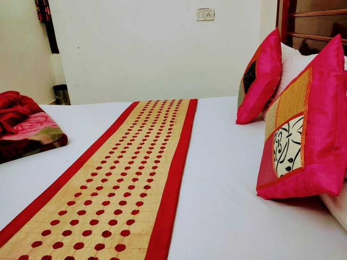 Bedroom 5, Hotel Diamond By GRB, Delhi
